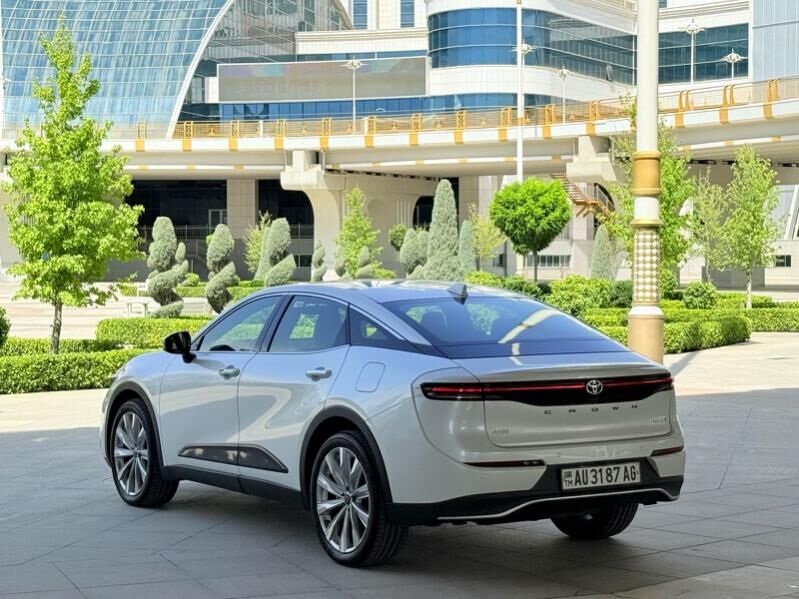 Toyota Crown 2023 - 760 500 TMT - Ашхабад - img 8