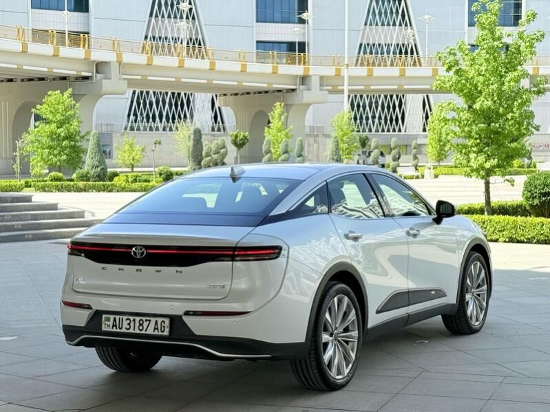 Toyota Crown 2023 - 760 500 TMT - Ашхабад - img 9