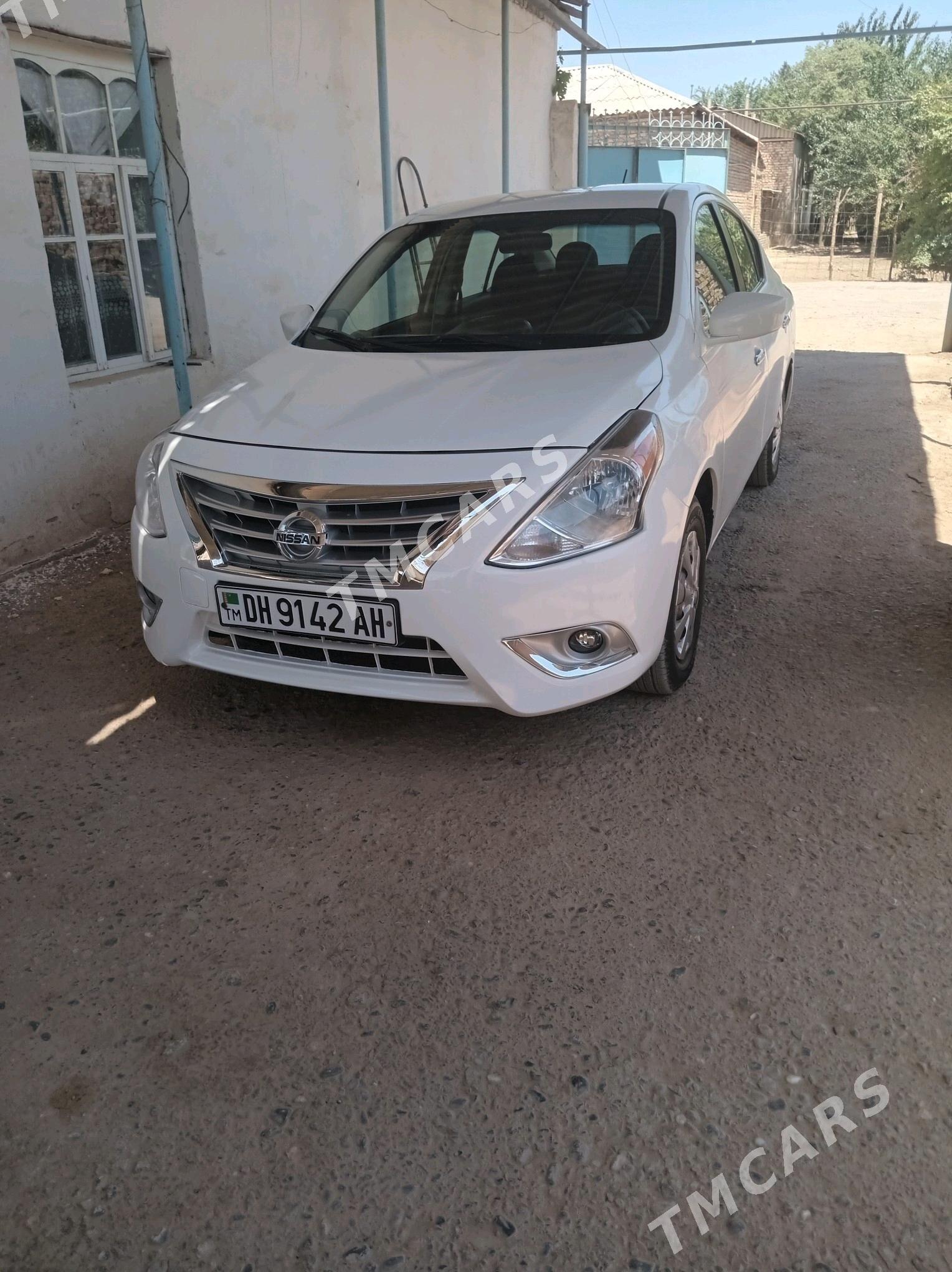 Nissan Versa 2018 - 125 000 TMT - "Altyn Asyr" Gündogar bazary (Jygyllyk) - img 2