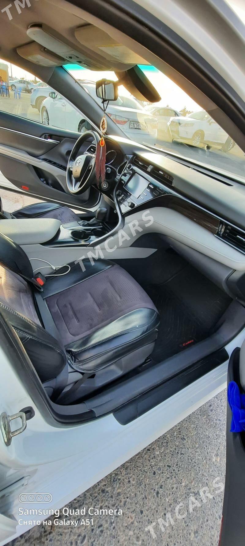 Toyota Camry 2020 - 300 000 TMT - Дянев - img 2