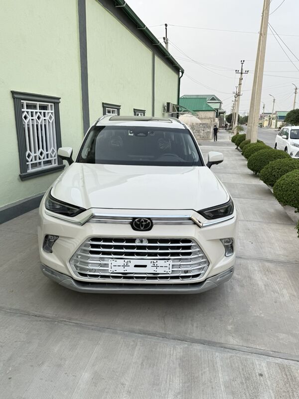 Toyota Highlander 2024 - 900 000 TMT - Ашхабад - img 4