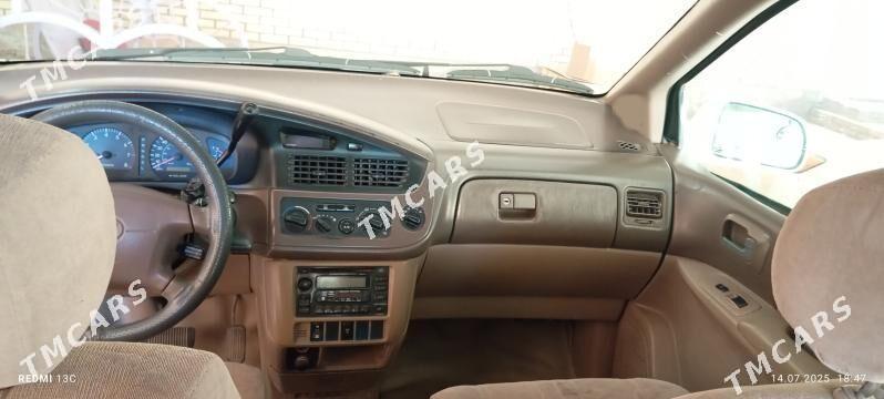 Toyota Sienna 2002 - 125 000 TMT - Байрамали - img 5