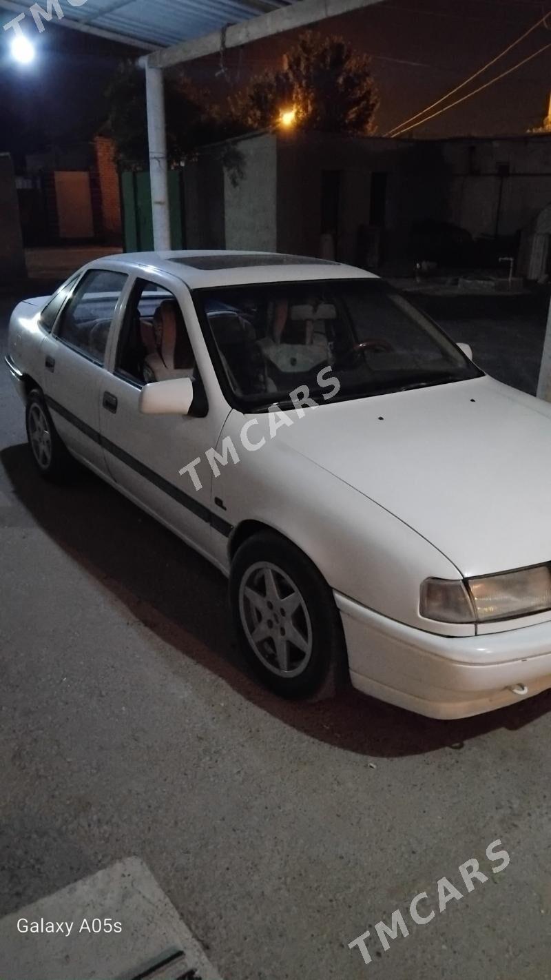 Opel Vectra 1991 - 32 000 TMT - Gypjak - img 3