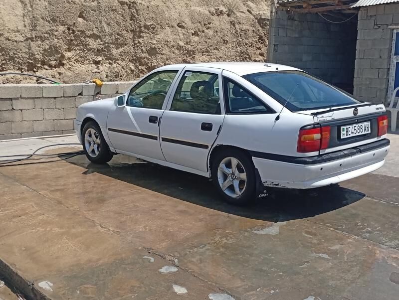Opel Vectra 1992 - 20 000 TMT - Бахарден - img 3
