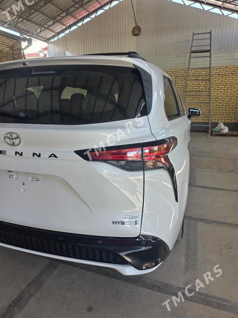 Toyota Sienna 2022 - 600 000 TMT - Мургап - img 3