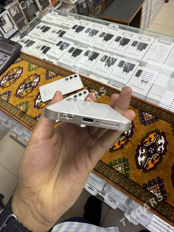Samsung s24 8/256gb - Торговый центр "15 лет Независимости" - img 2