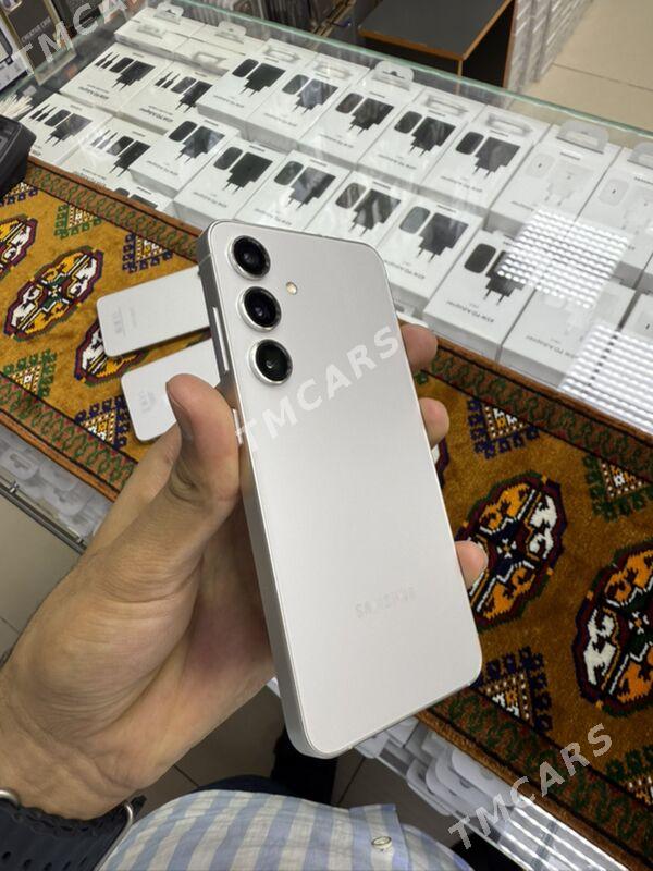 Samsung s24 8/256gb - Торговый центр "15 лет Независимости" - img 4