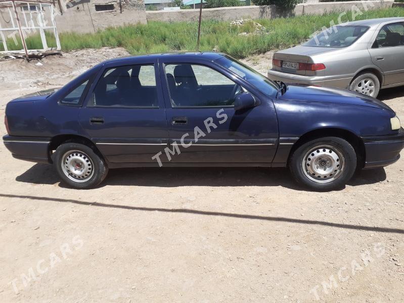 Opel Vectra 1993 - 25 000 TMT - етр. Туркменбаши - img 6