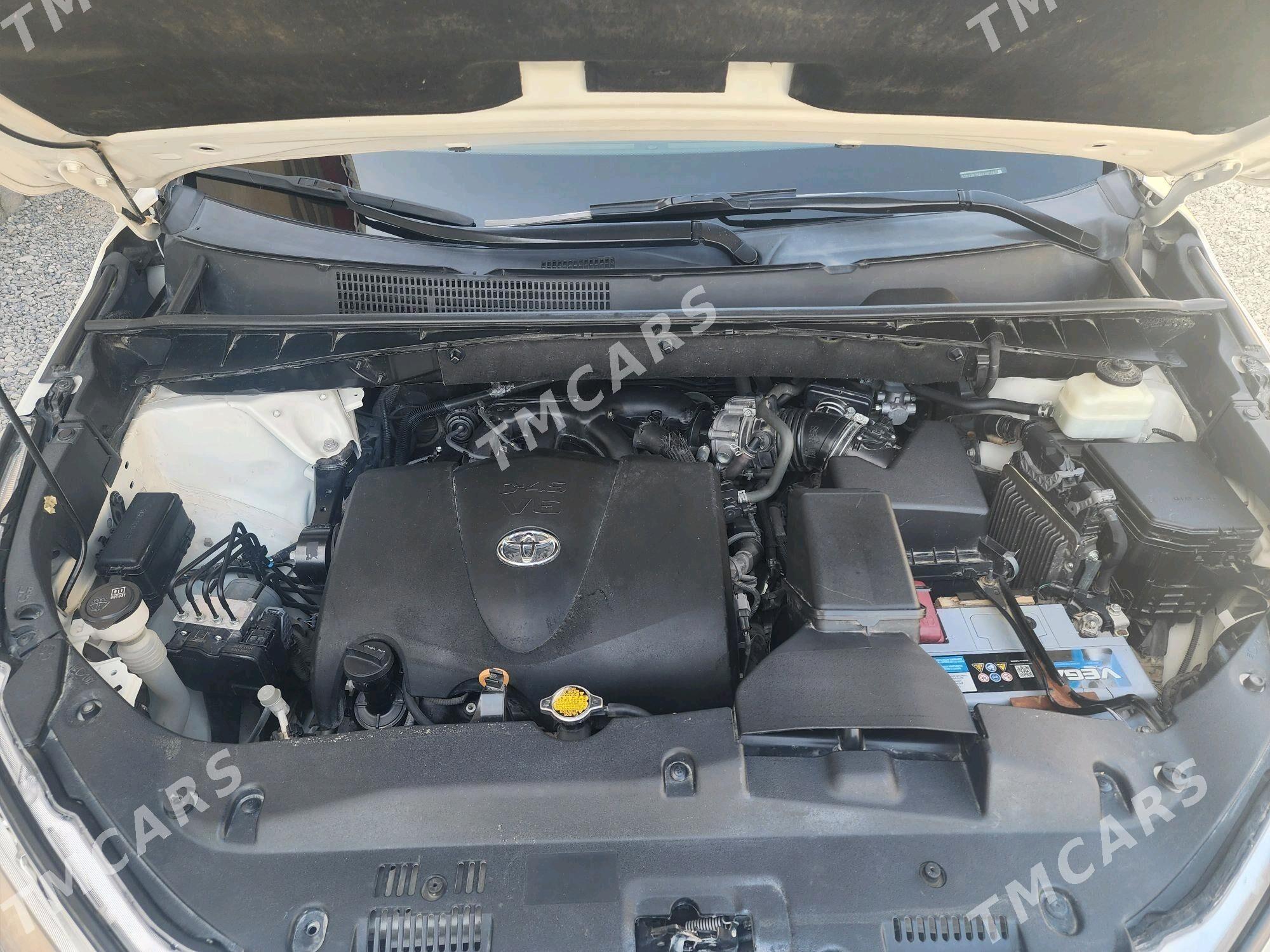 Toyota Highlander 2017 - 540 000 TMT - Кака - img 7