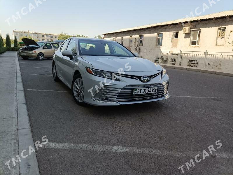 Toyota Camry 2022 - 300 000 TMT - Мары - img 3
