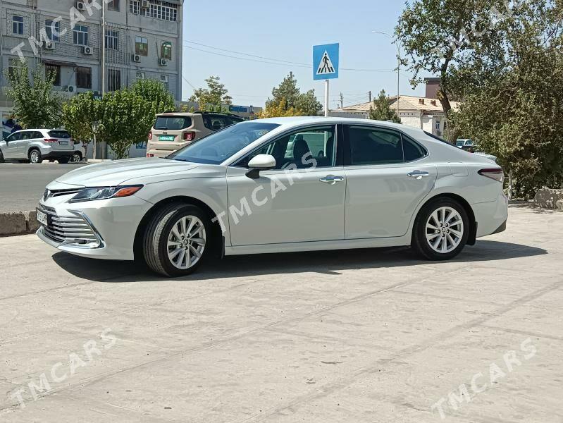 Toyota Camry 2022 - 300 000 TMT - Мары - img 2