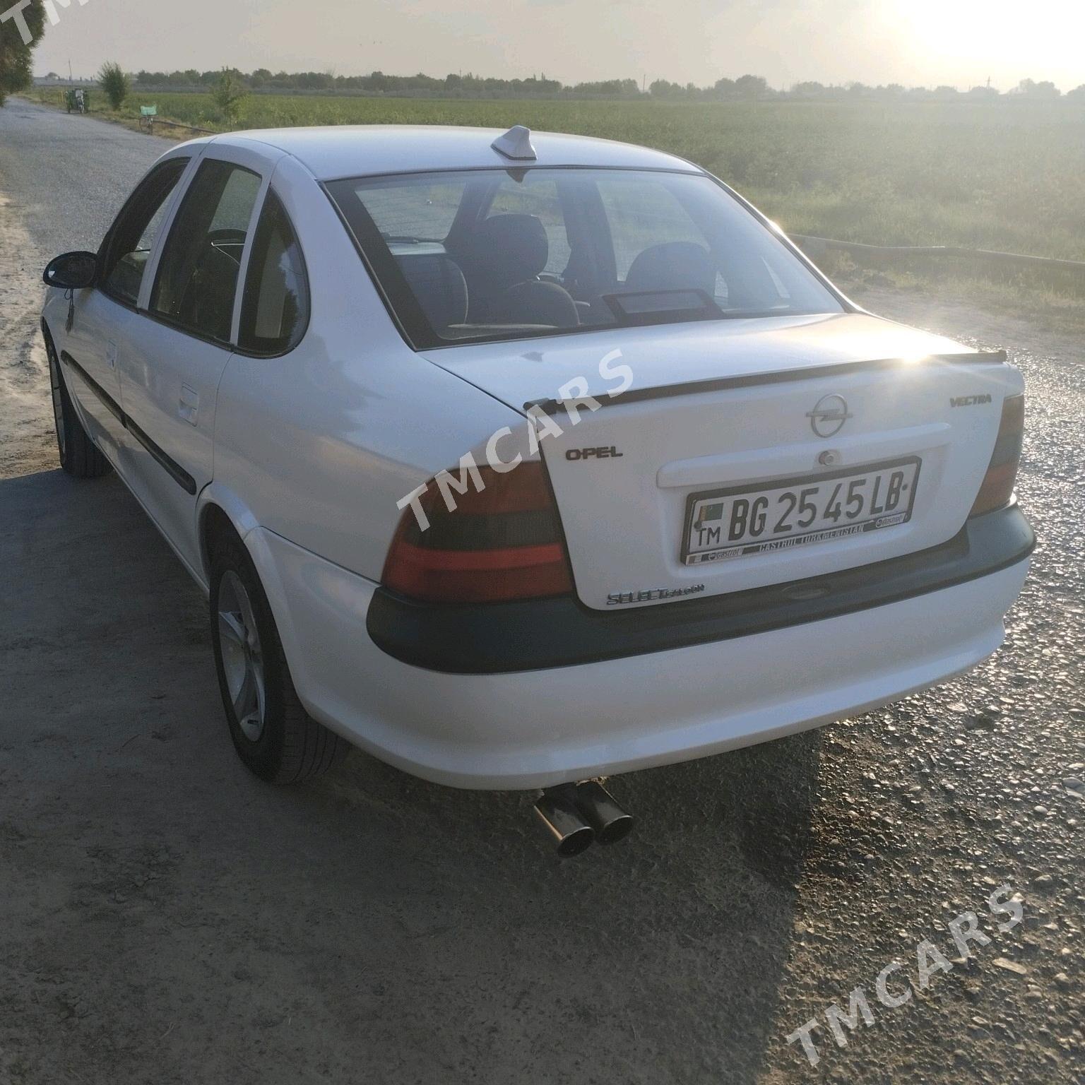 Opel Vectra 1998 - 45 000 TMT - Garabekewül - img 2