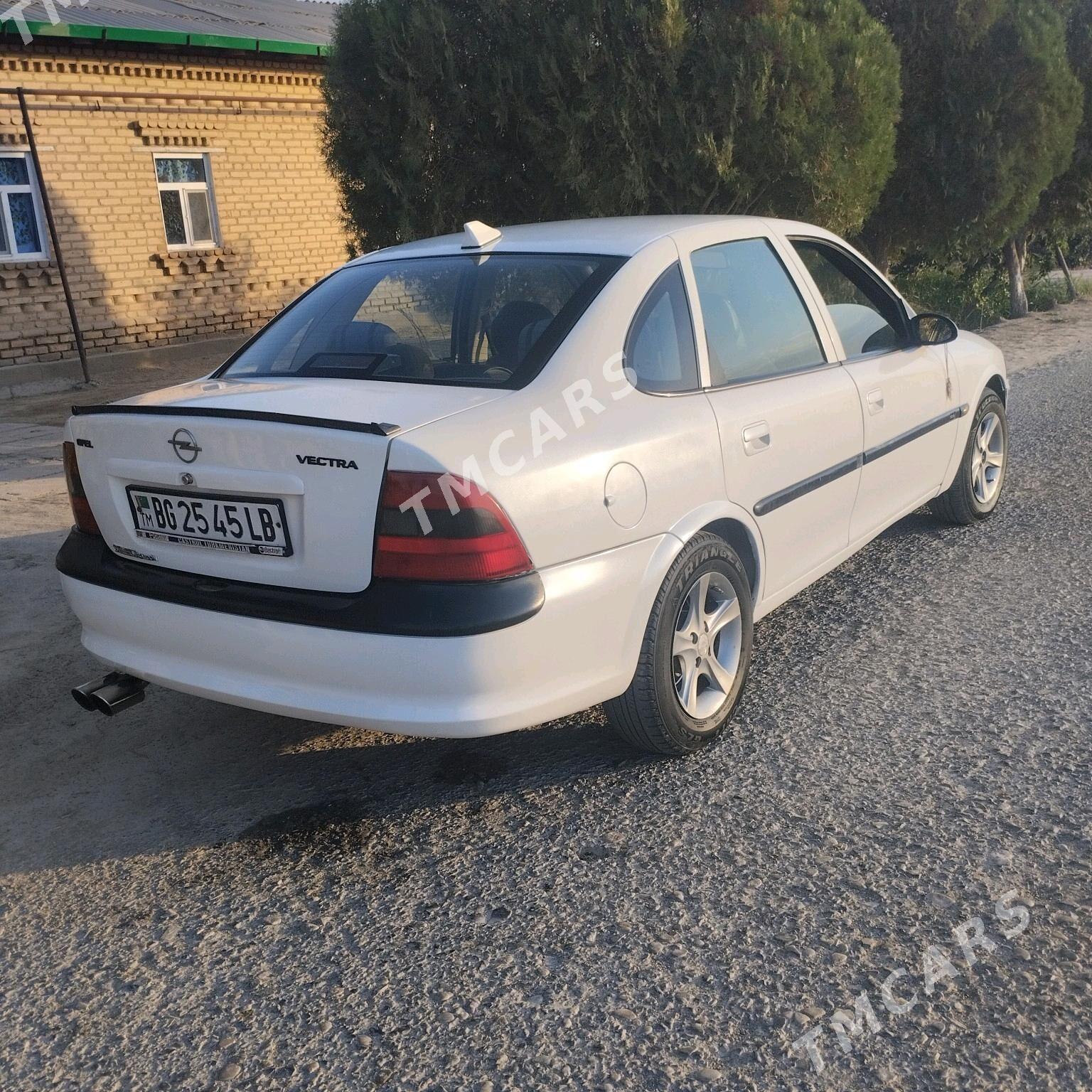 Opel Vectra 1998 - 45 000 TMT - Garabekewül - img 4