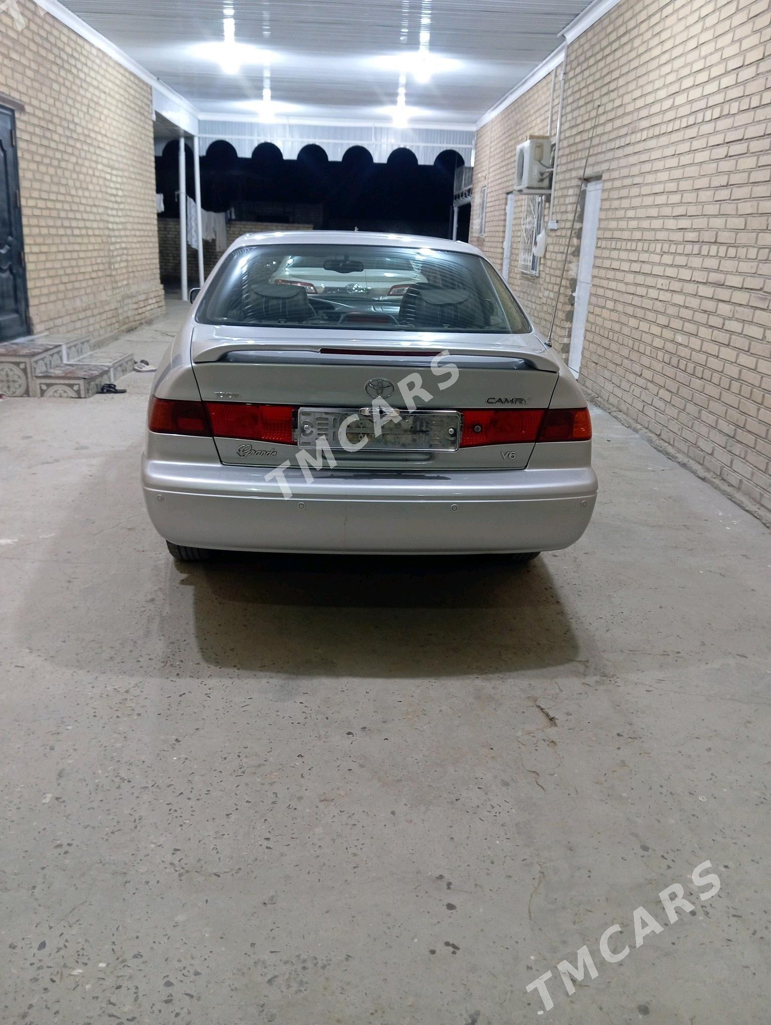 Toyota Camry 2000 - 140 000 TMT - Дарганата - img 5