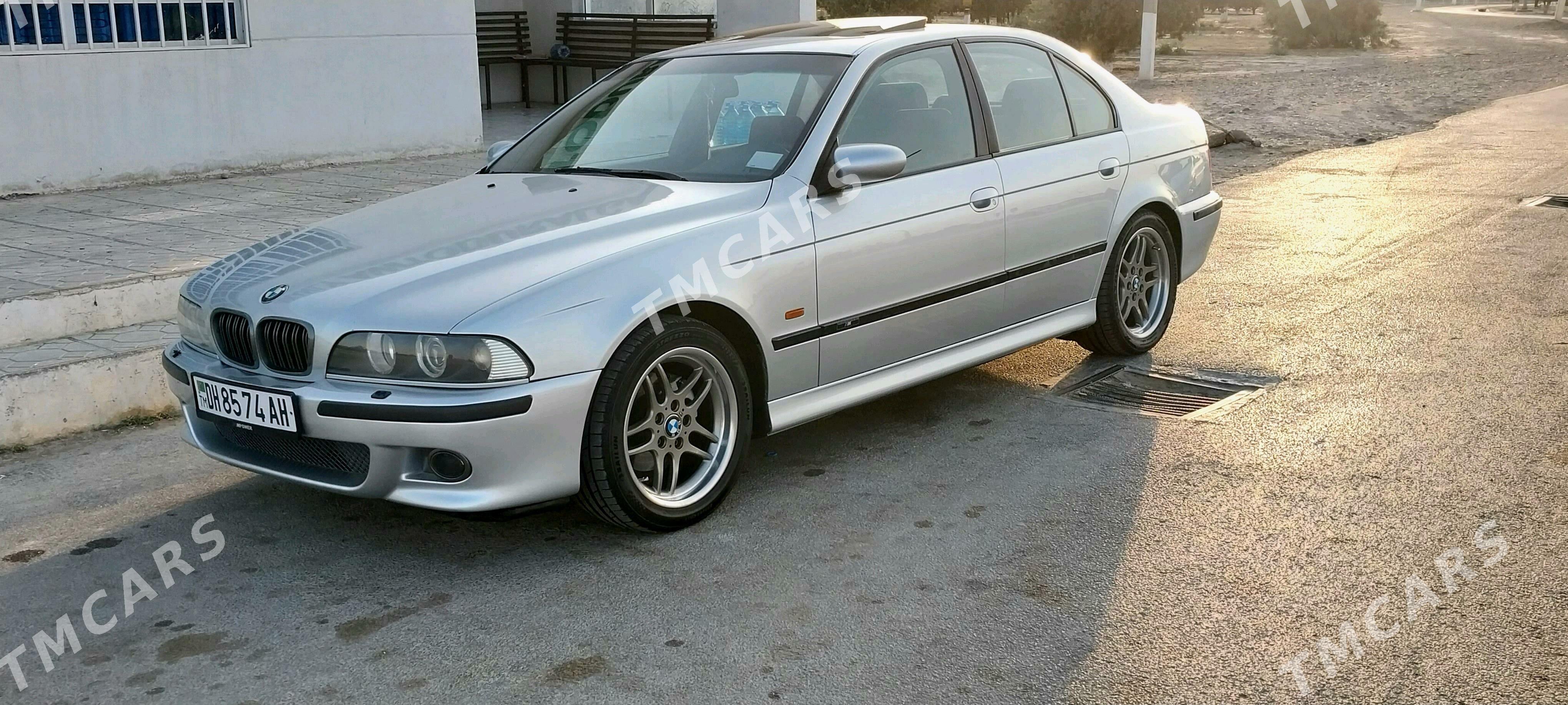 BMW E39 2001 - 140 000 TMT - Bäherden - img 2