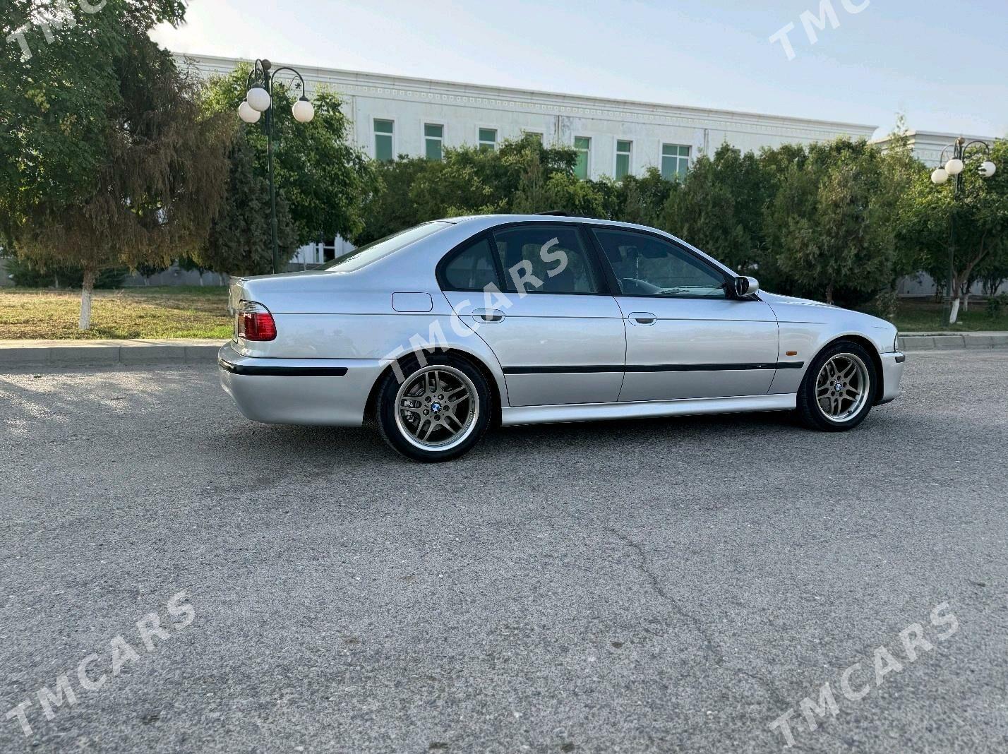 BMW E39 2001 - 140 000 TMT - Bäherden - img 5