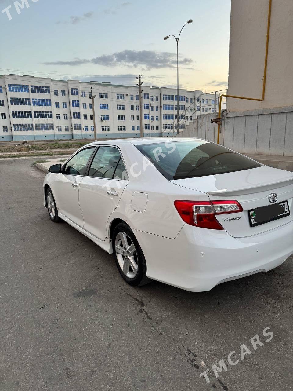 Toyota Camry 2014 - 250 000 TMT - Daşoguz - img 5