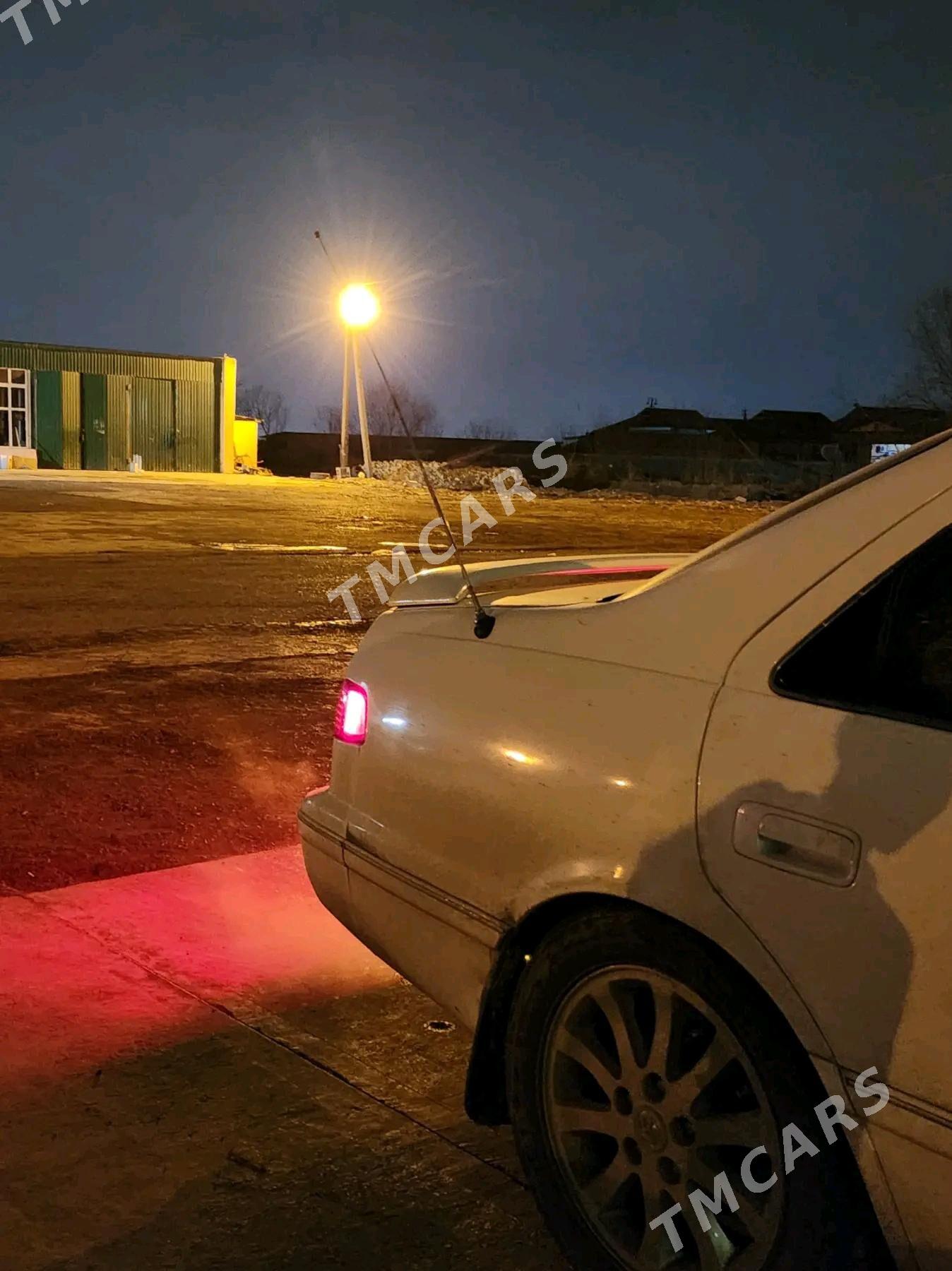 Toyota Camry 2000 - 140 000 TMT - Векильбазар - img 3