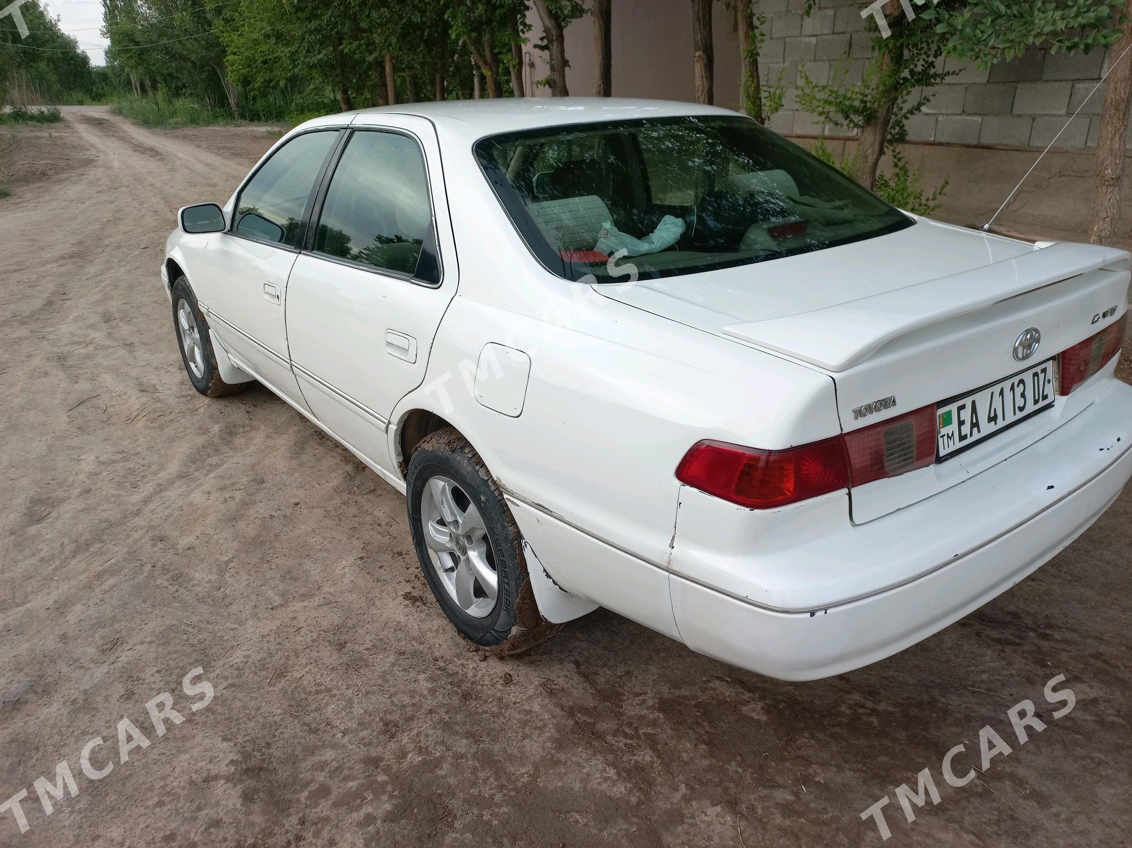 Toyota Camry 1999 - 120 000 TMT - Köneürgenç - img 3