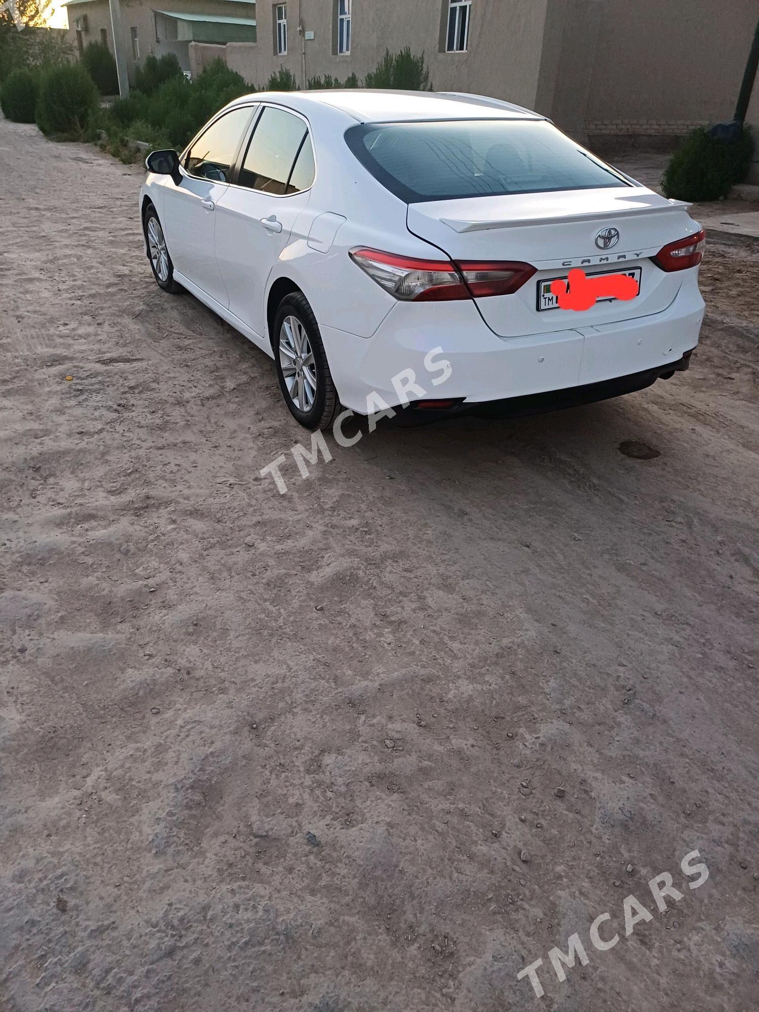 Toyota Camry 2018 - 230 000 TMT - Daşoguz - img 3