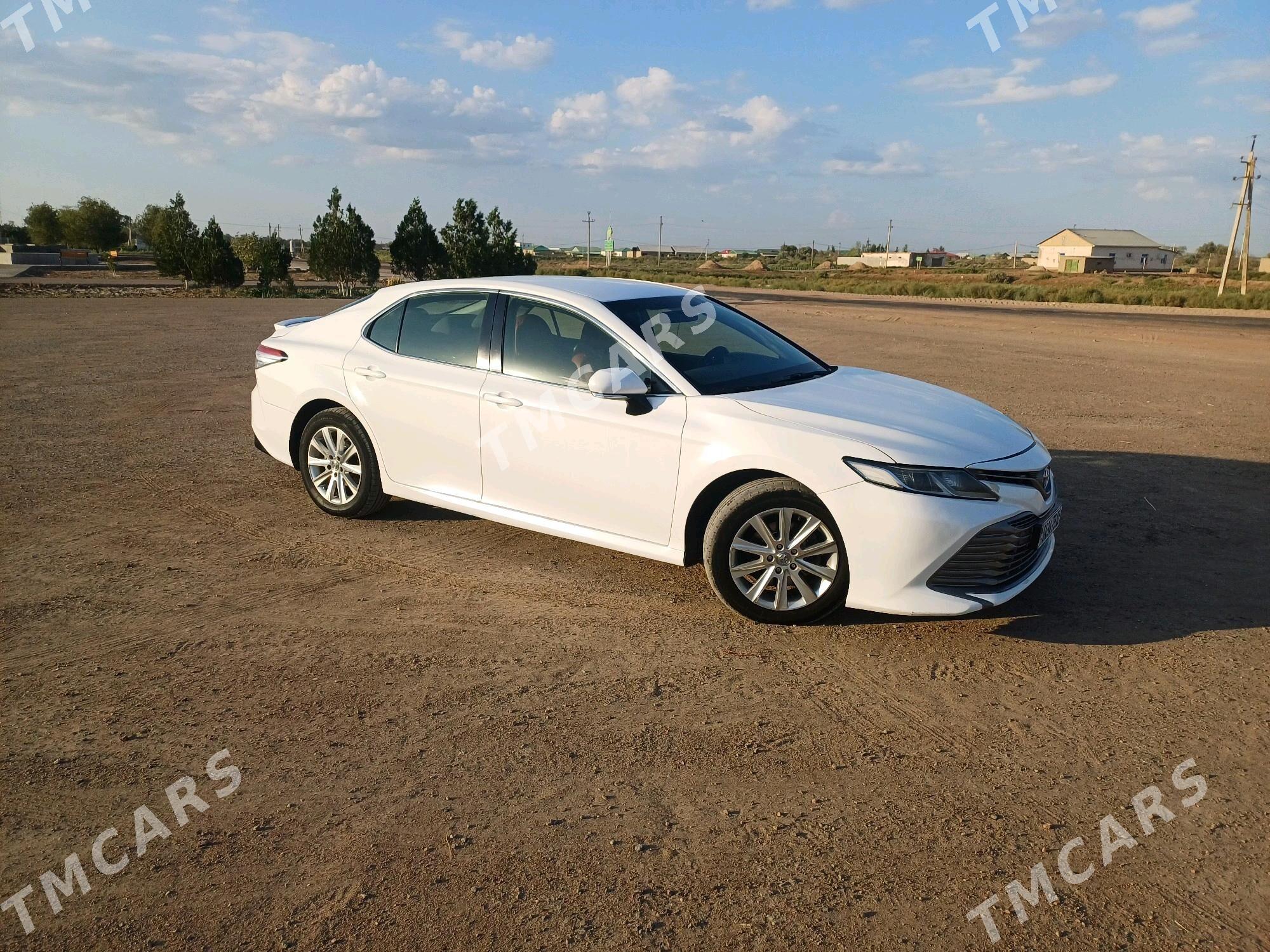 Toyota Camry 2018 - 230 000 TMT - Daşoguz - img 4