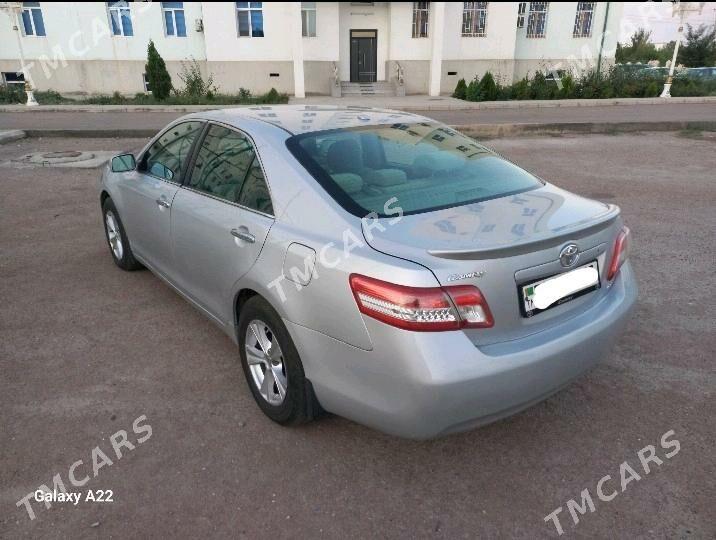 Toyota Camry 2010 - 171 000 TMT - Köneürgenç - img 3