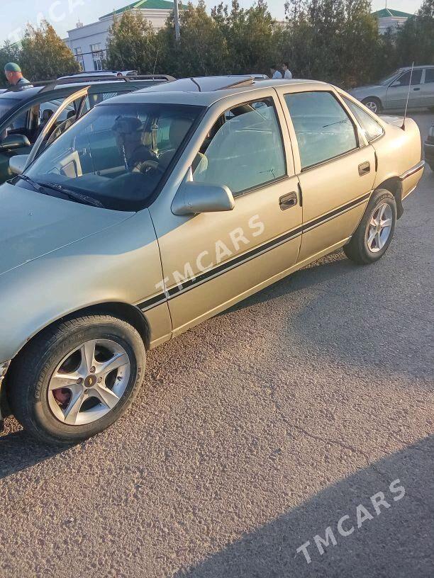 Opel Vectra 1992 - 40 000 TMT - Гурбансолтан Едже - img 4