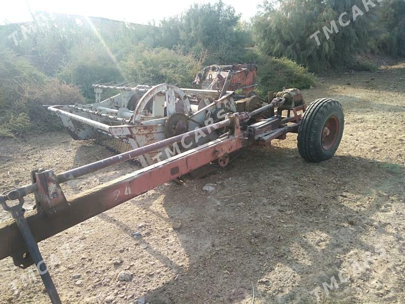 MTZ 80 1990 - 33 000 TMT - Ак-Бугдайский этрап - img 1