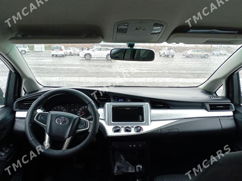 Toyota Innova 2020 - 300 000 TMT - Aşgabat - img 2