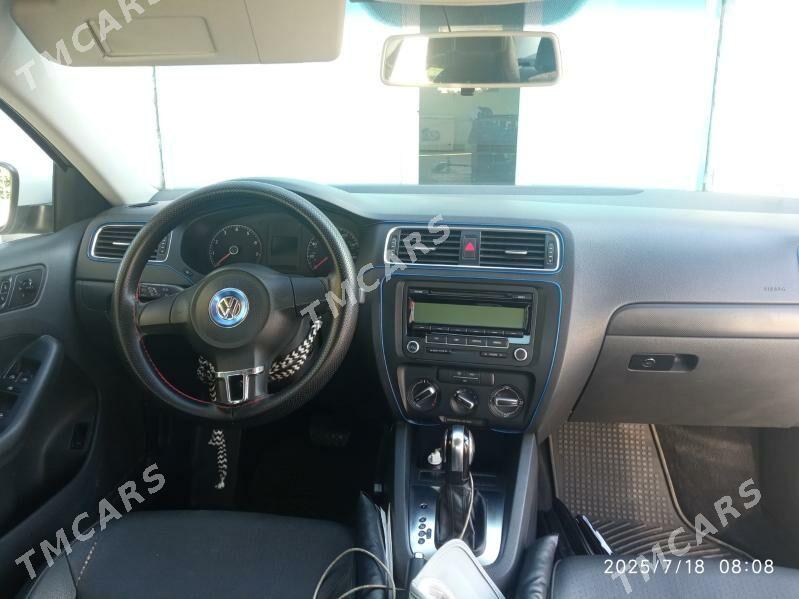 Volkswagen Jetta 2011 - 155 000 TMT - Мир 5 - img 3