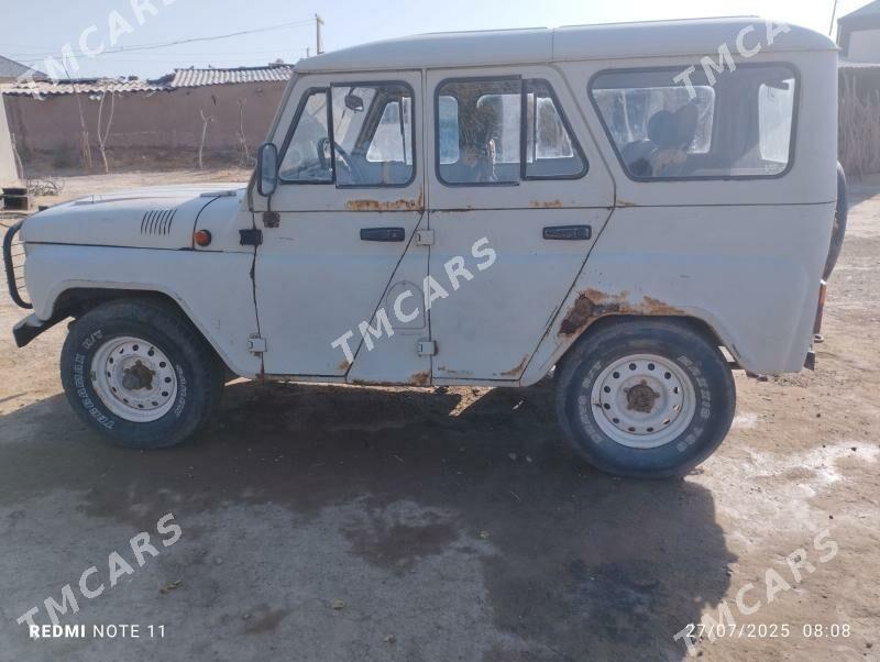 UAZ 469 2002 - 23 000 TMT - Ак-Бугдайский этрап - img 3