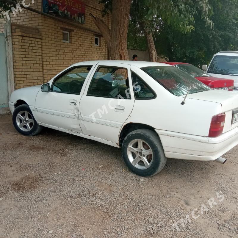 Opel Vectra 1992 - 19 000 TMT - Байрамали - img 4