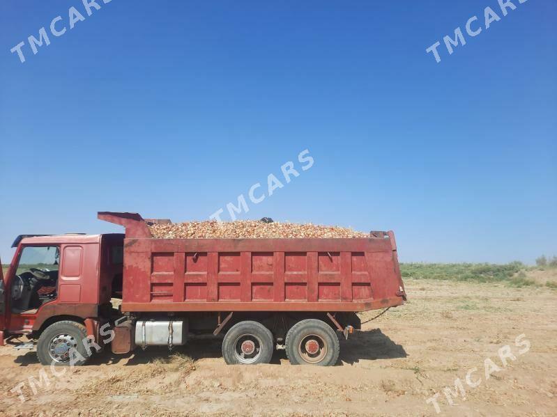 Howo Sinotruk 2010 - 255 000 TMT - Kerki - img 2