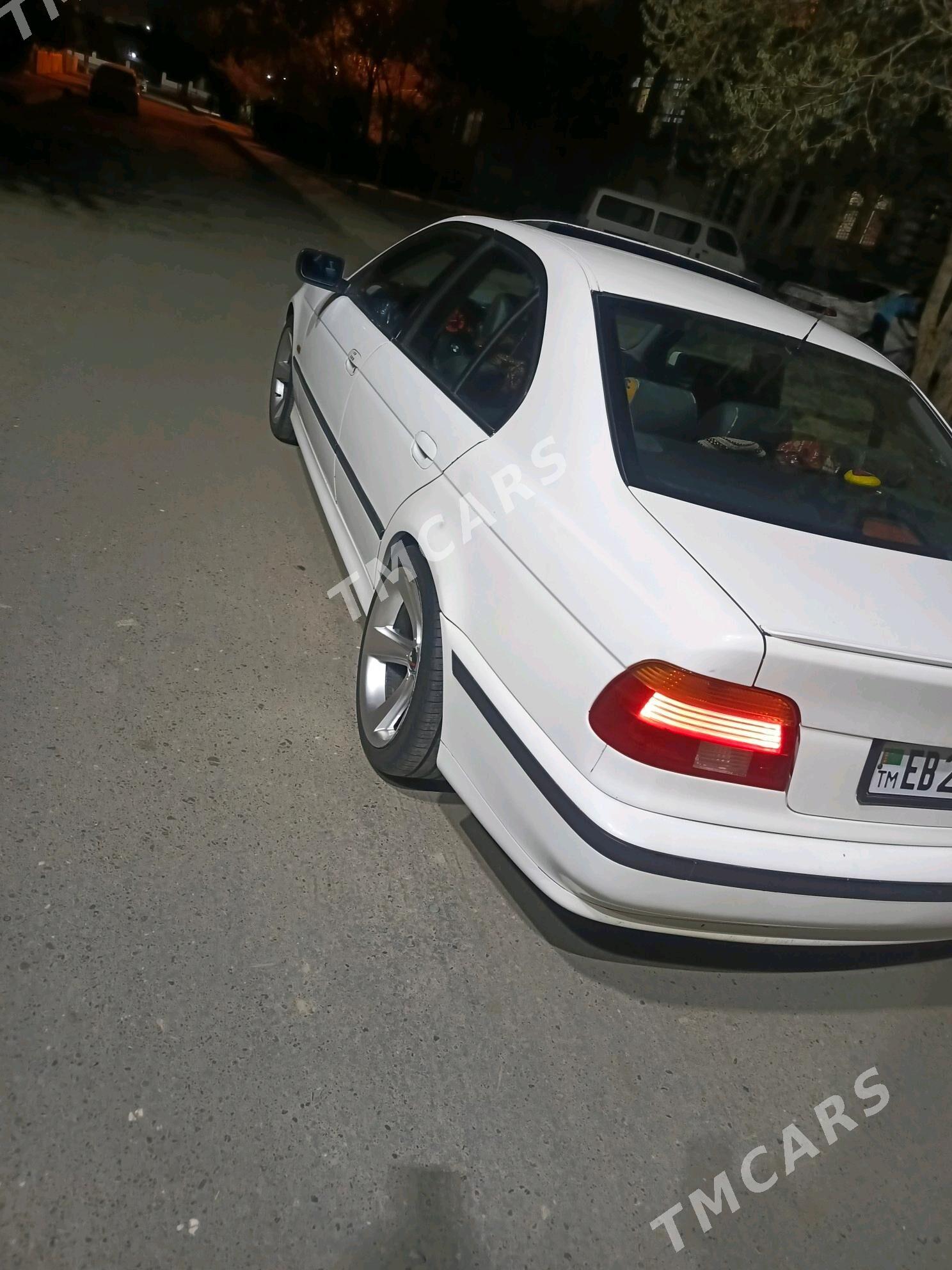 BMW E39 1998 - 85 000 TMT - Büzmeýin GRES - img 8