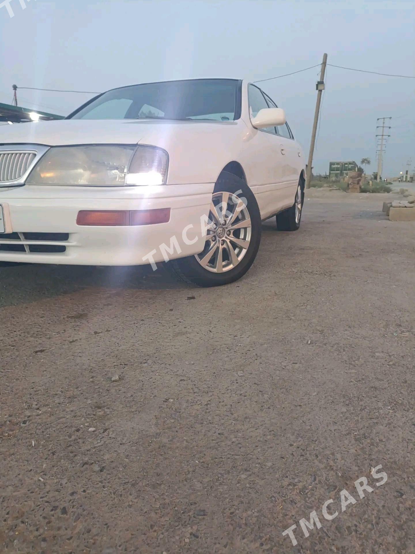 Toyota Avalon 1996 - 110 000 TMT - Bäherden - img 3