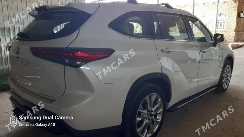 Toyota Highlander 2021 - 585 000 TMT - Мары - img 2