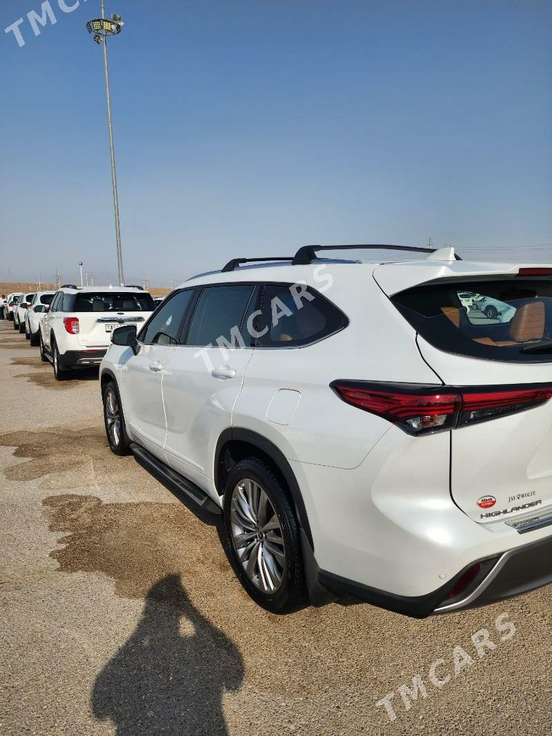 Toyota Highlander 2022 - 840 000 TMT - Aşgabat - img 4