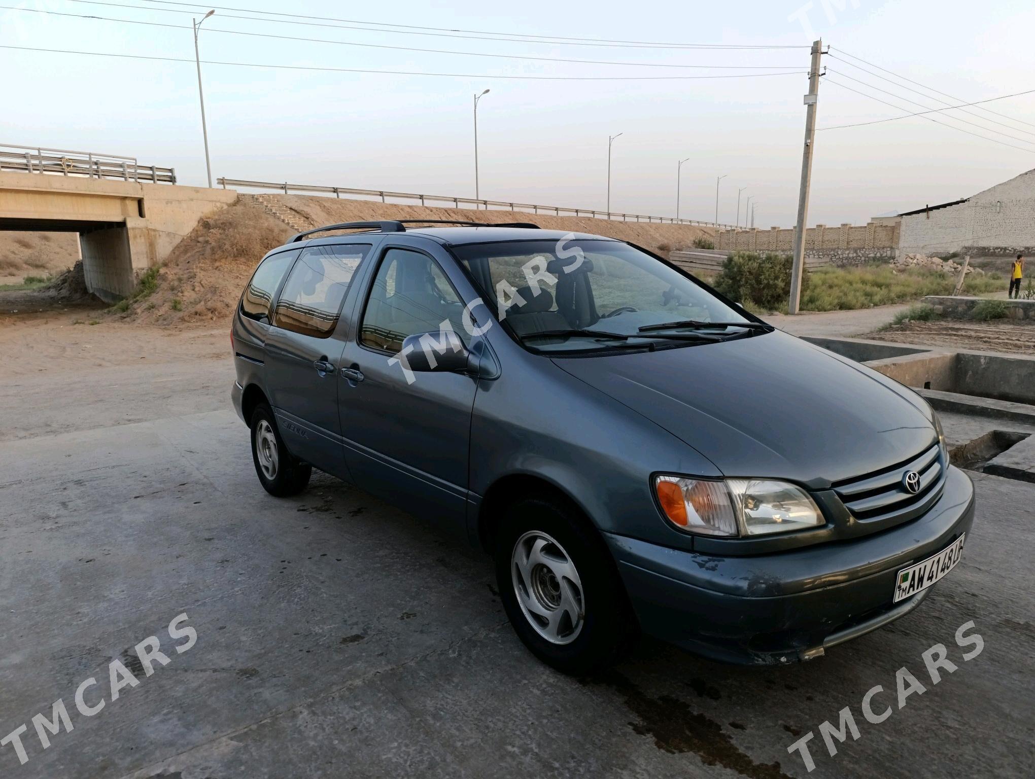 Toyota Sienna 2001 - 130 000 TMT - Kerki - img 8