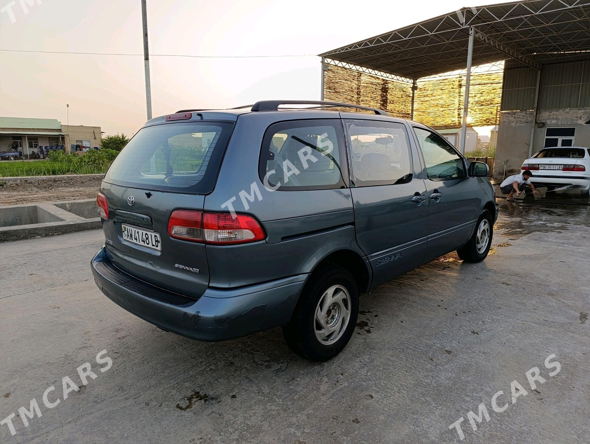Toyota Sienna 2001 - 130 000 TMT - Kerki - img 2