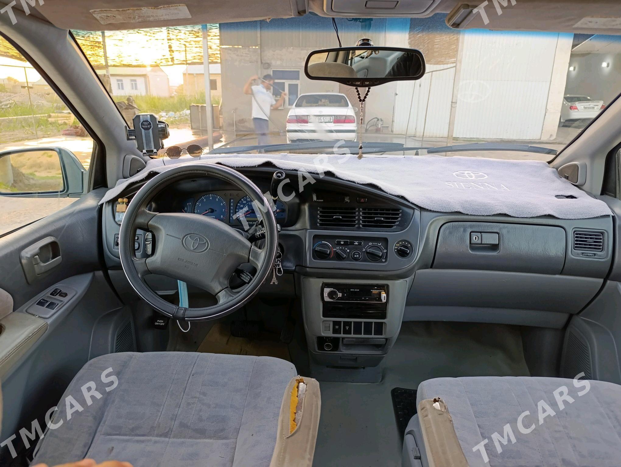 Toyota Sienna 2001 - 130 000 TMT - Kerki - img 5