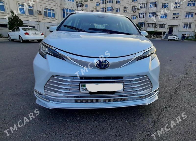 Toyota Sienna 2022 - 660 000 TMT - Türkmenabat - img 7