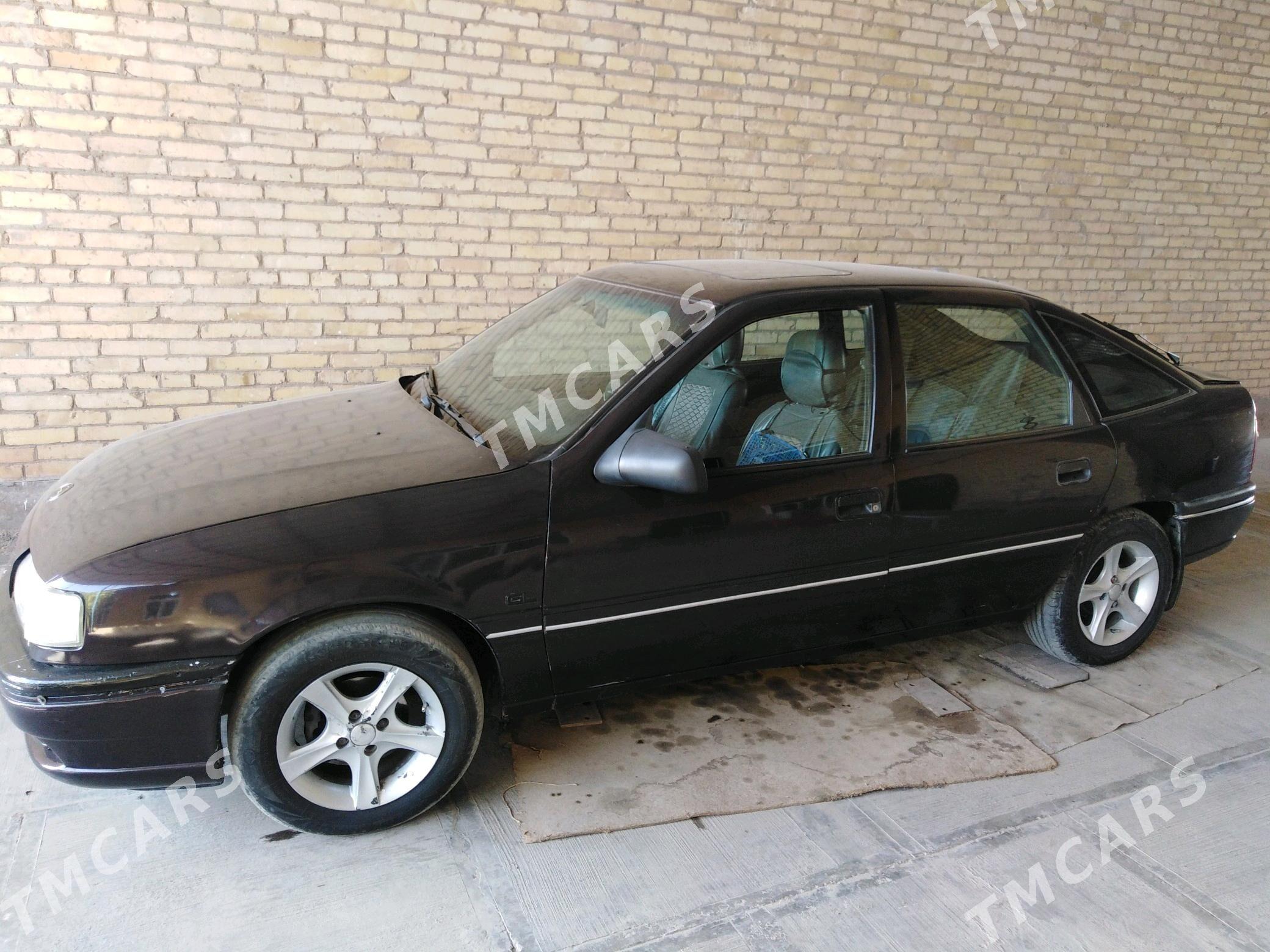 Opel Vectra 1992 - 30 000 TMT - Sakar - img 4