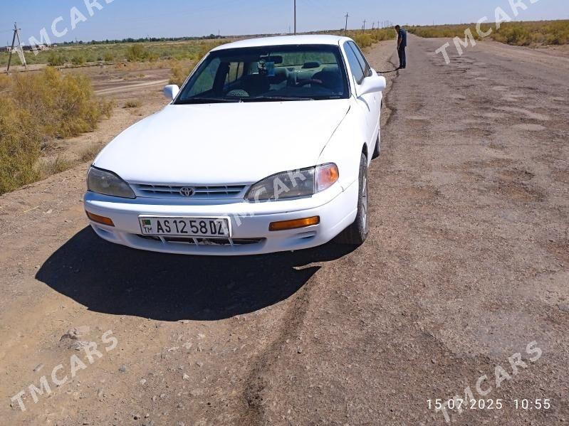 Toyota Camry 1994 - 75 000 TMT - Губадаг - img 4