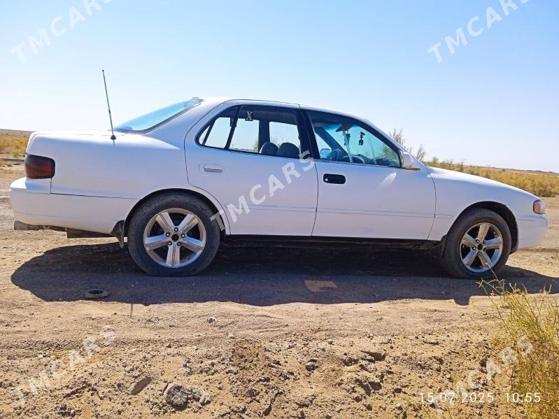 Toyota Camry 1994 - 75 000 TMT - Губадаг - img 3