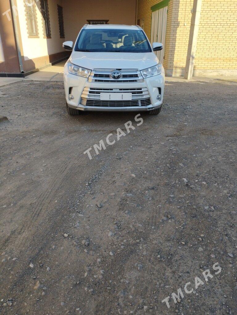 Toyota Highlander 2019 - 500 000 TMT - Ашхабад - img 2