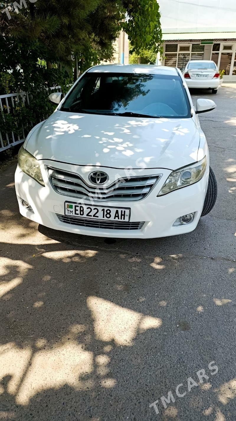 Toyota Camry 2011 - 145 000 TMT - 10 мкр - img 5