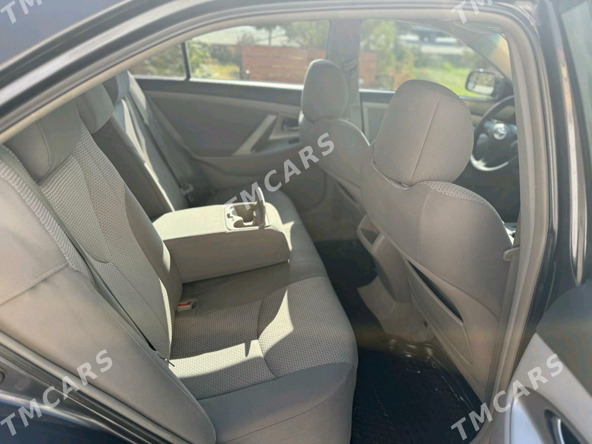 Toyota Camry 2010 - 179 000 TMT - Mary - img 4