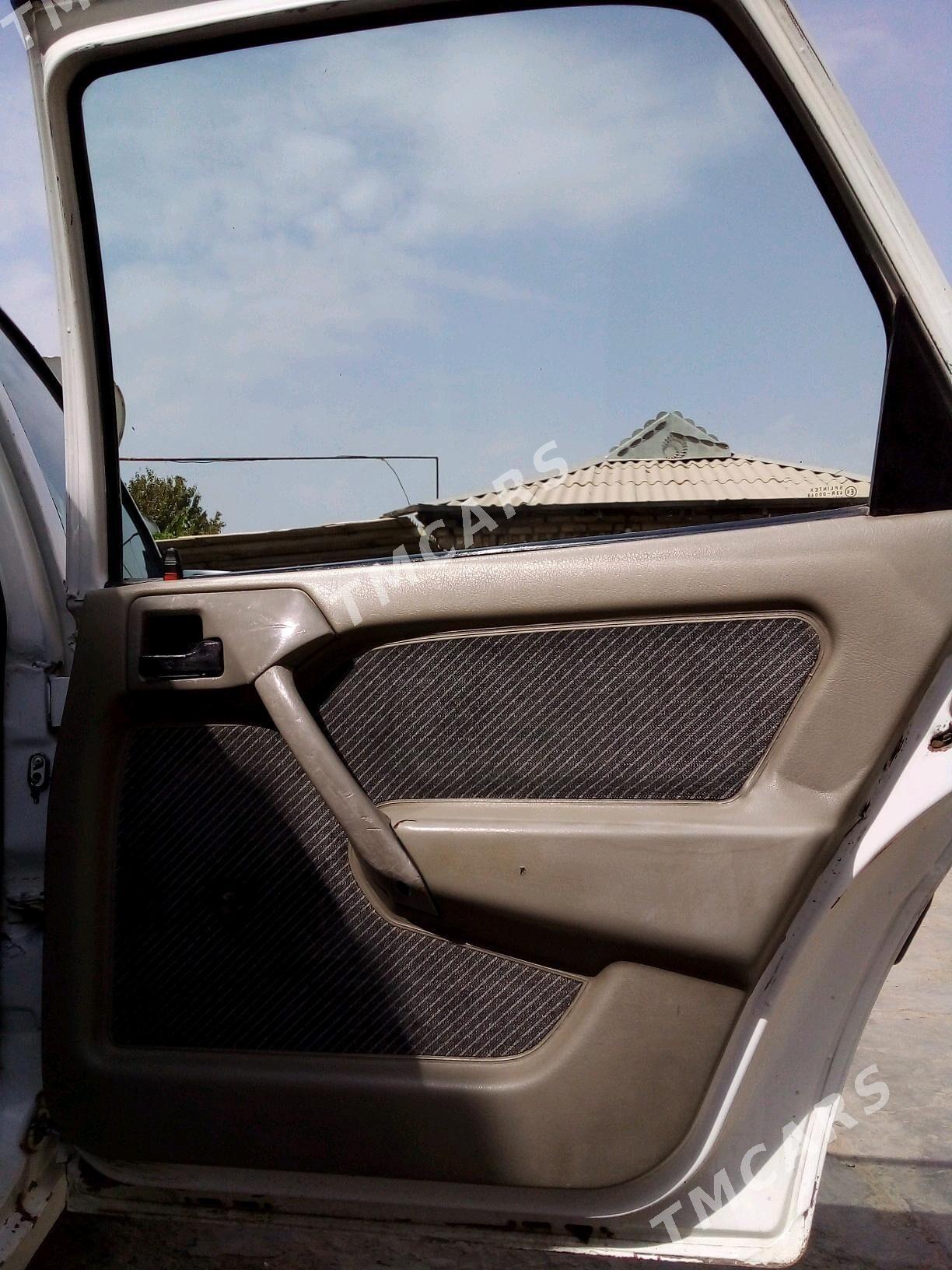 Opel Vectra 1990 - 25 000 TMT - Мары - img 7