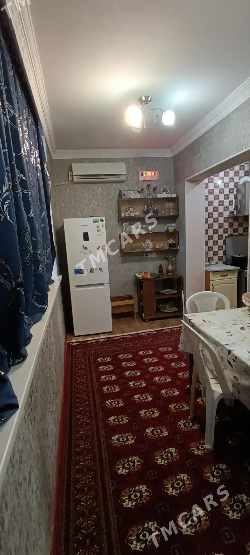 Безмеин 3х ком 2эт - Büzmeýin - img 8
