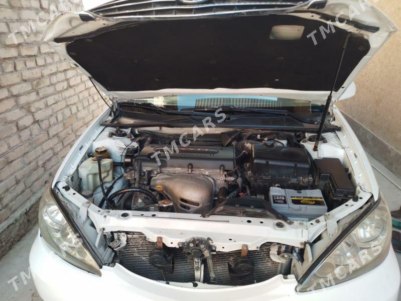 Toyota Camry 2004 - 170 000 TMT - Дашогуз - img 5